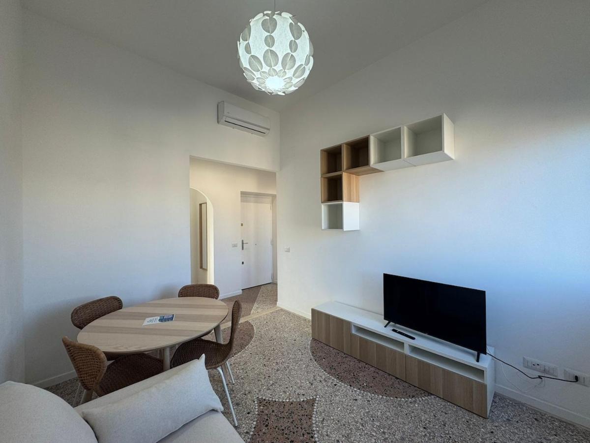 Apartment Stylish In Rome's Trendy Hub