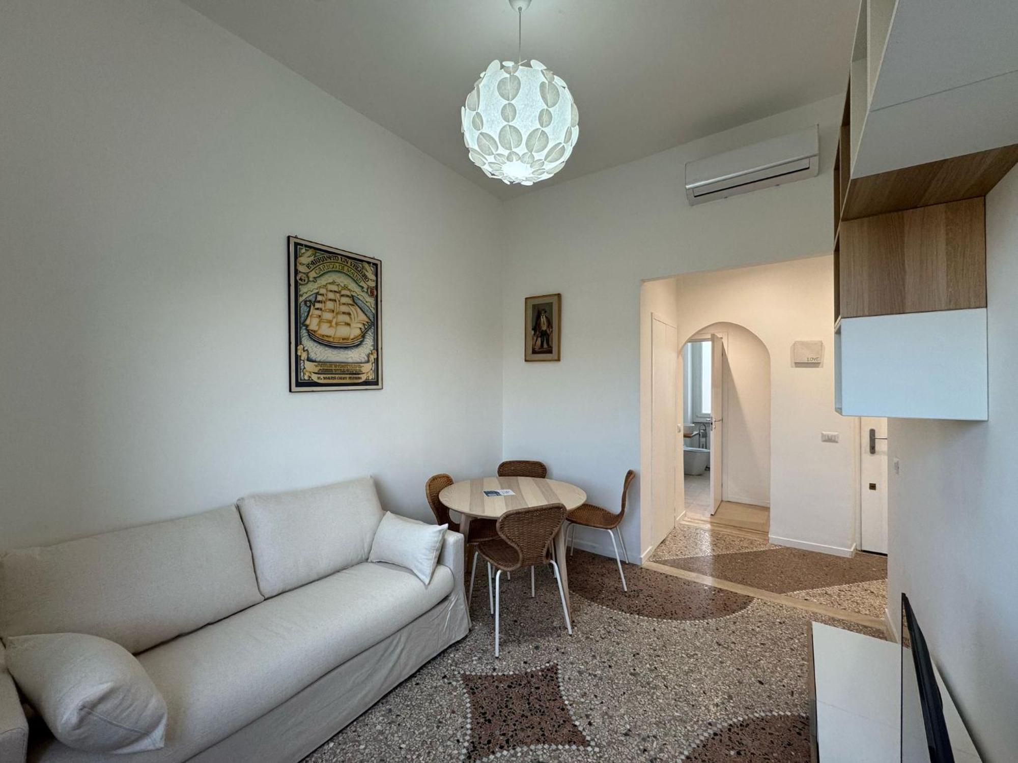 Stylish In Rome's Trendy Hub Apartment